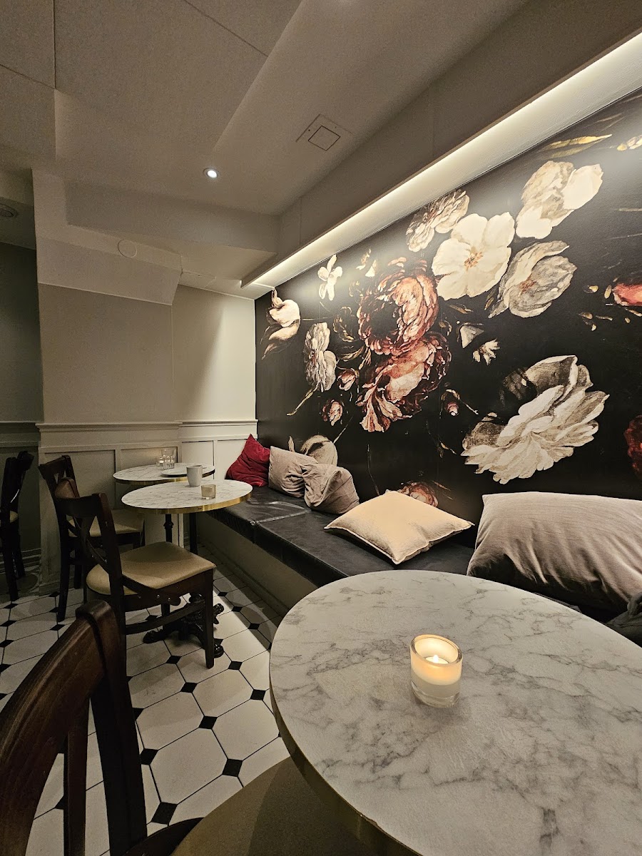 Cafe Orion